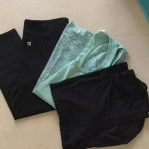 Fabletics 3 piece bundle 👟🌺